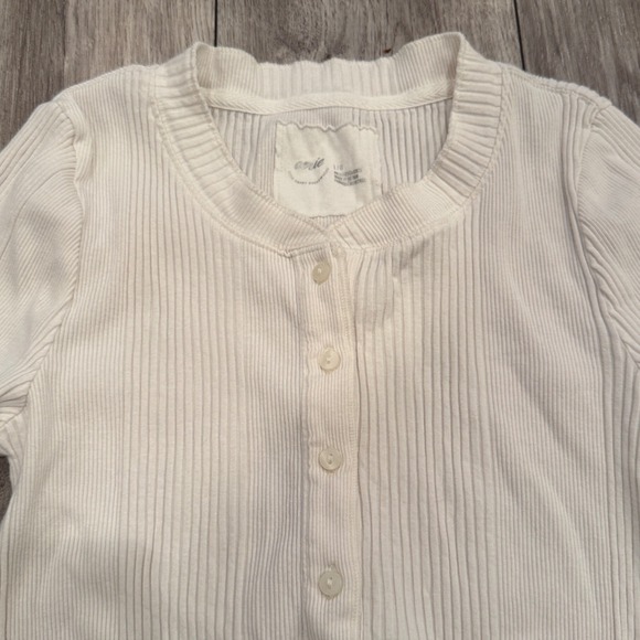 Aerie Ribbed Long Sleeve Henley Shirt Cream Casual Comfort Size L G - Picture 3 of 5